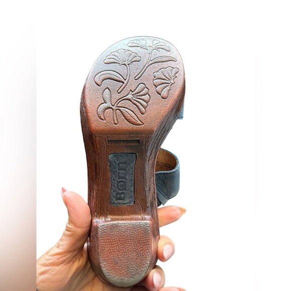 BORN Blue Floral Leather Women US 8 wood block Heels Slides Sandals preloved - Picture 3 of 8